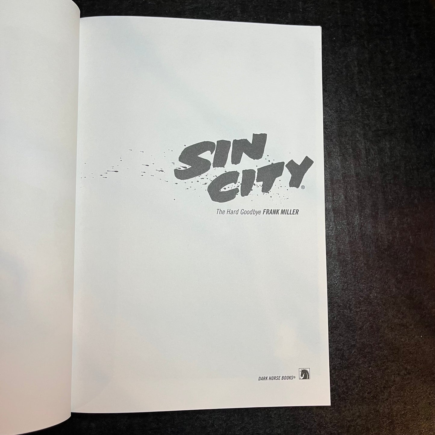 Sin City - Frank Miller - Signed - 1st Edition - 2010