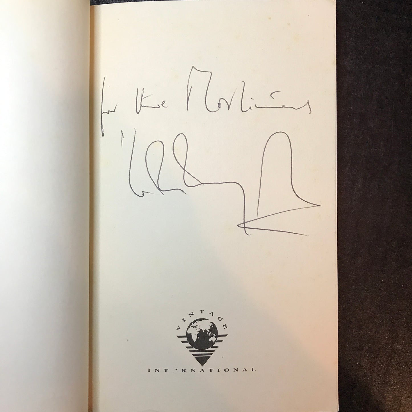 Aké: The Years of Childhood - Wole Soyinka - Signed - Vintage International Edition - 1989