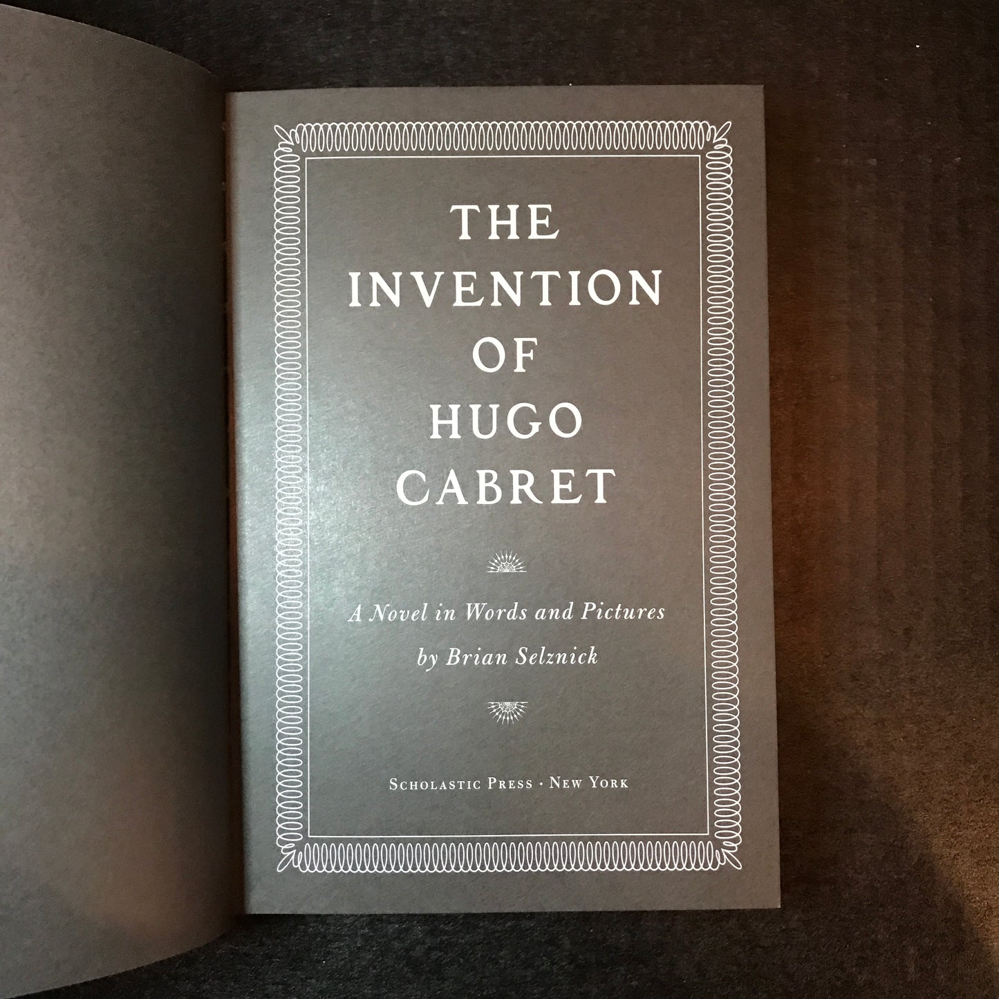 The Invention of Hugo Cabret - Brian Selznick - Signed - 1st Edition - 7th Print - 2007