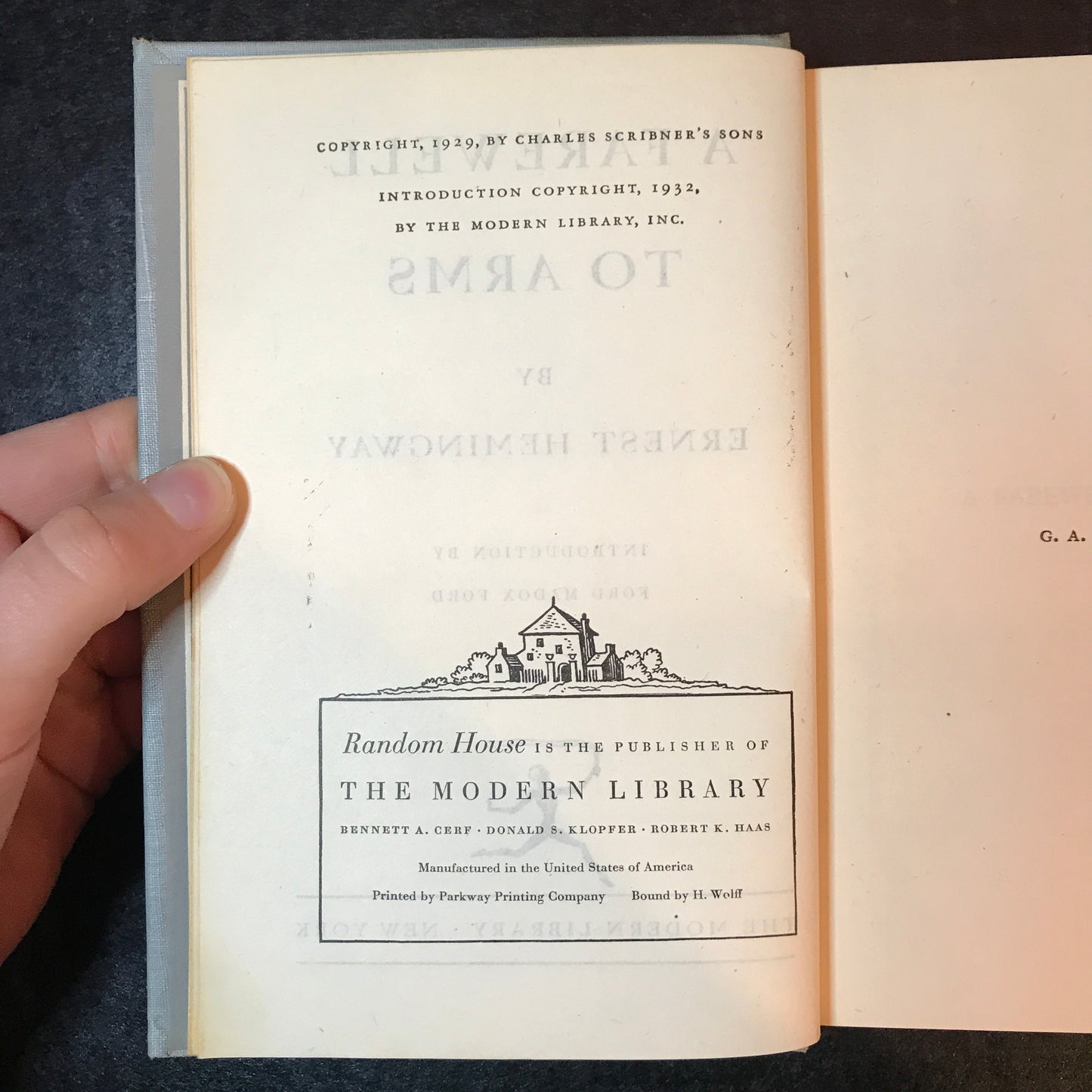 A Farewell To Arms - Ernest Hemingway - Modern Library - 1932