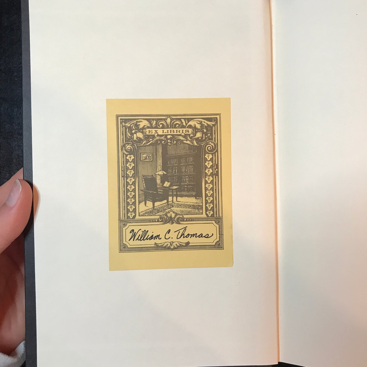 The Beekeeper's Apprentice - Laurie R. King - 1st Edition - 1994
