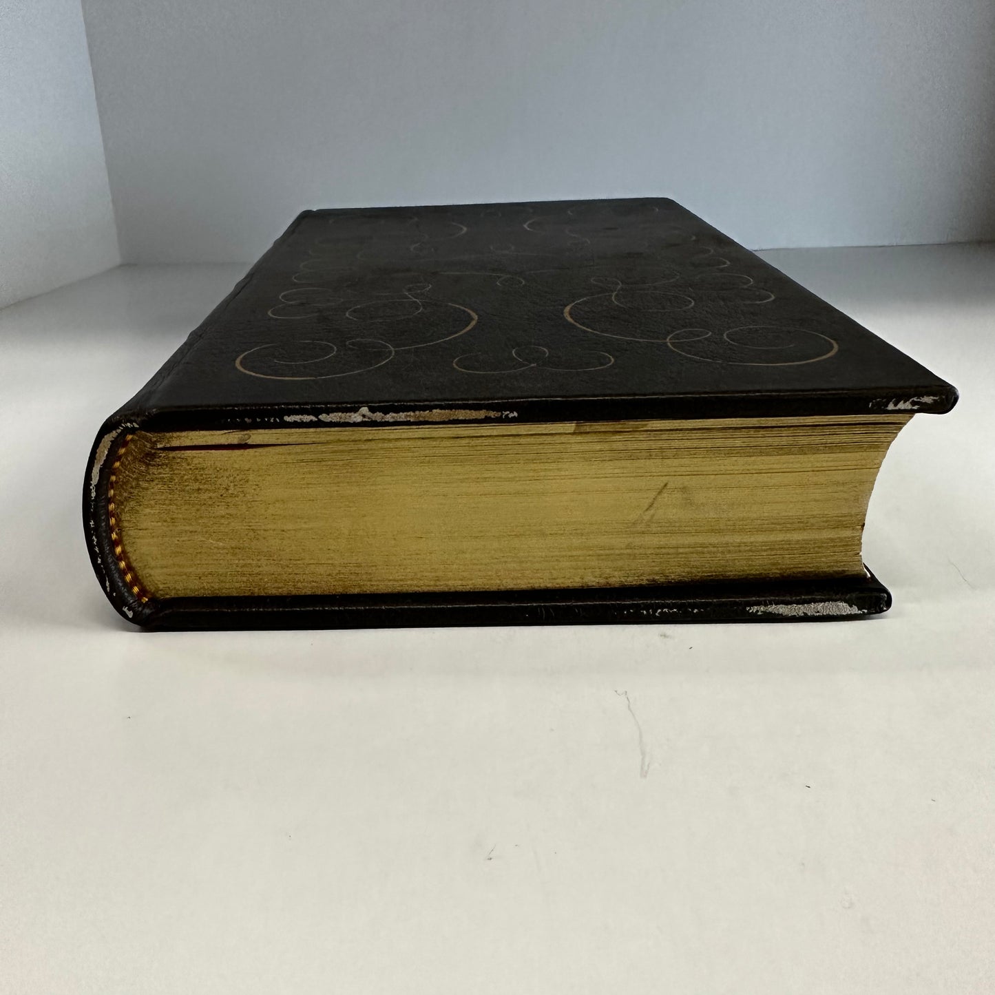 The Confessions of Jean-Jacques Rousseau - A. S. B. Glover - Easton Press - Edge Wear - Gilt Loss - 1980