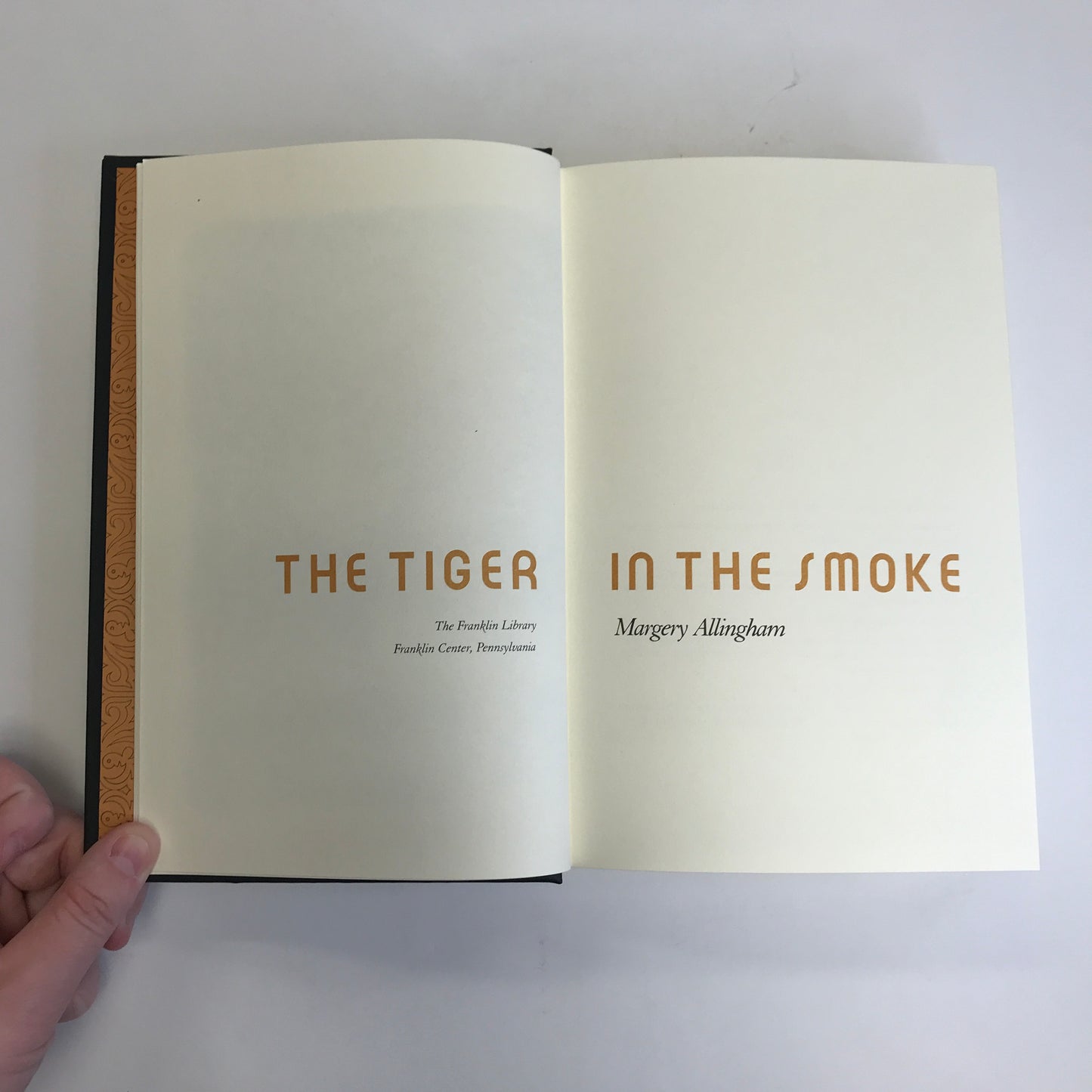 Tiger In The Smoke - Margery Allingham - Franklin Library - 1990