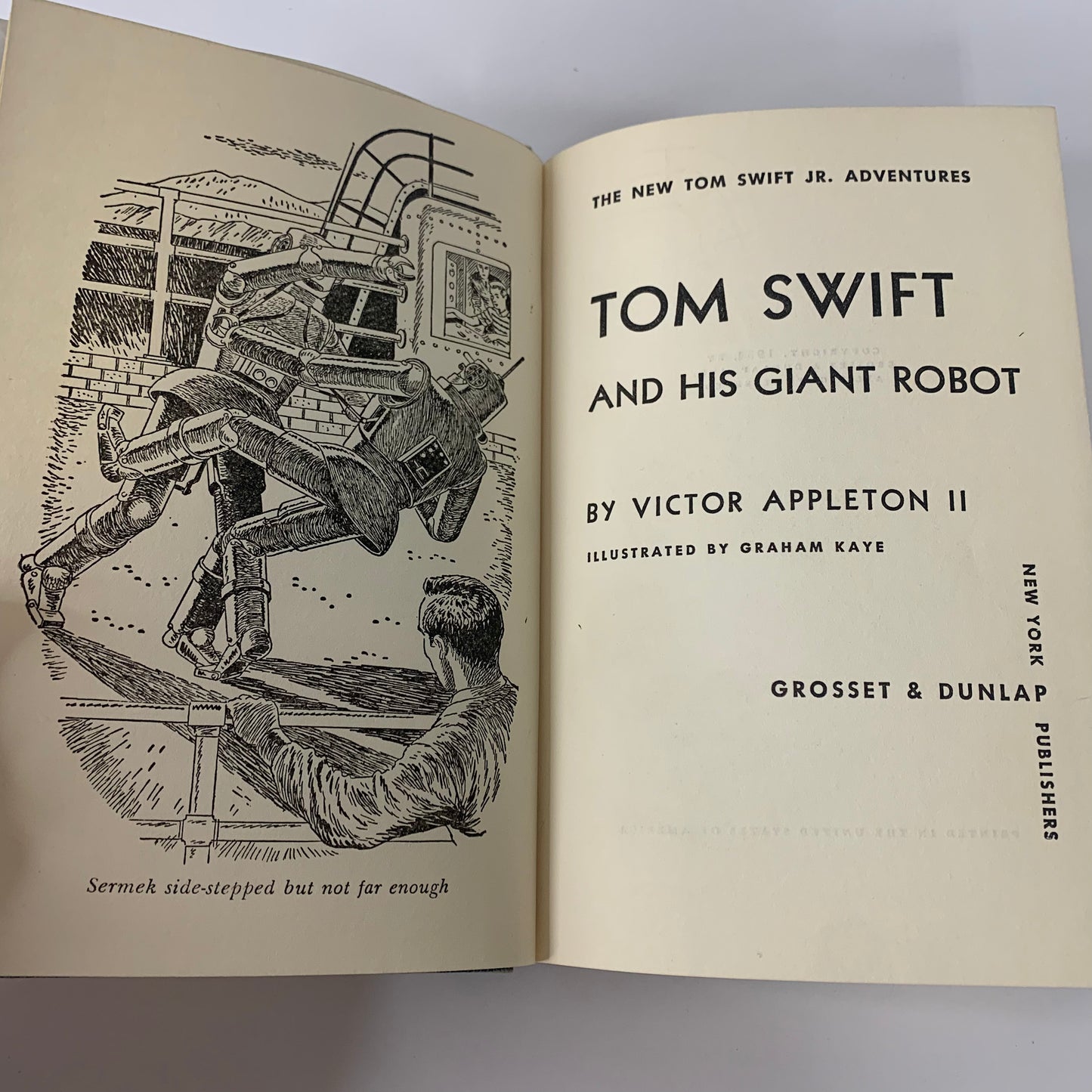 Tom Swift and His Giant Robot - Victor Appleton - 1934