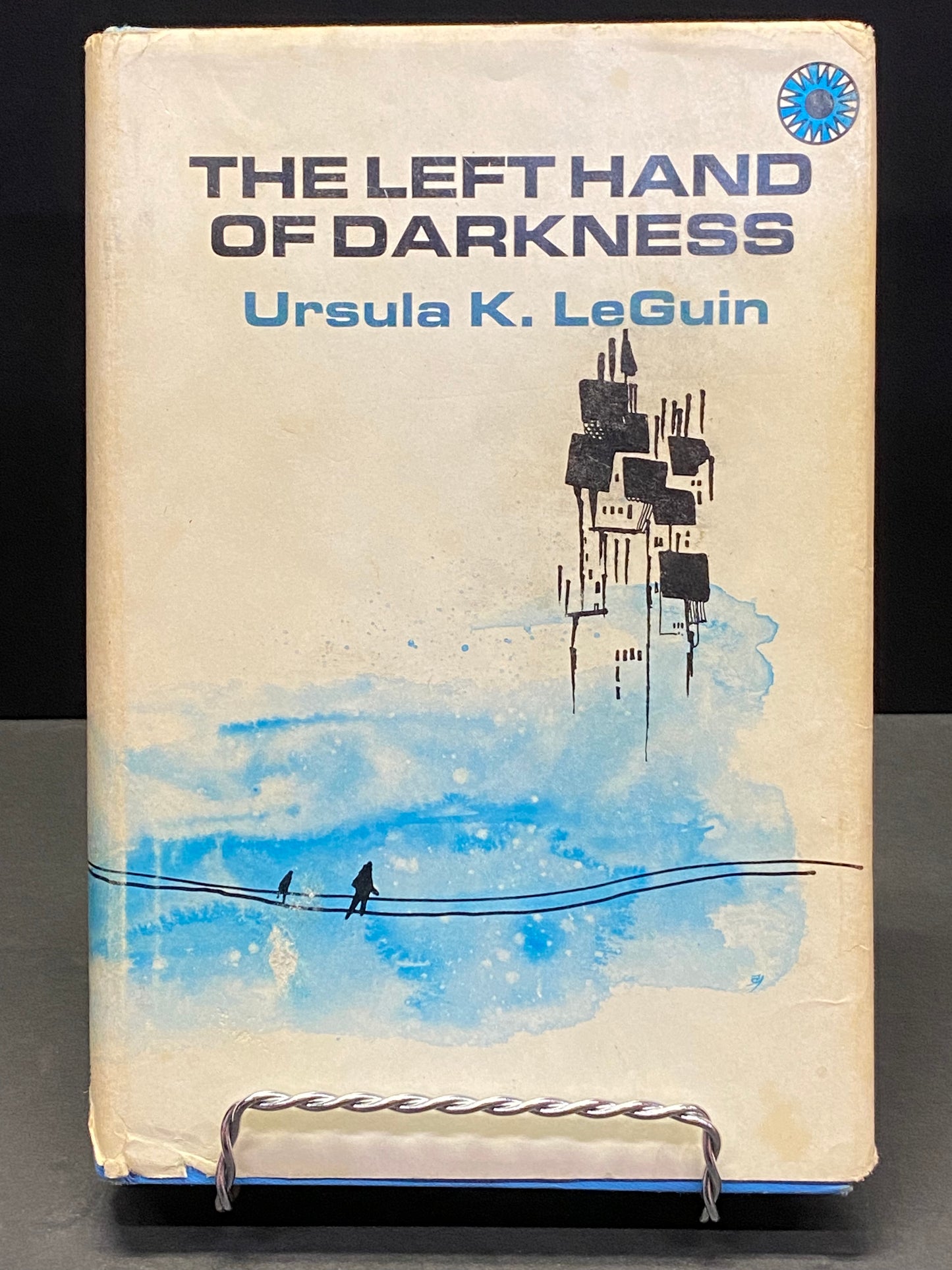 The Left Hand of Darkness - Ursula K. LeGuin - Book Club Edition - 1969