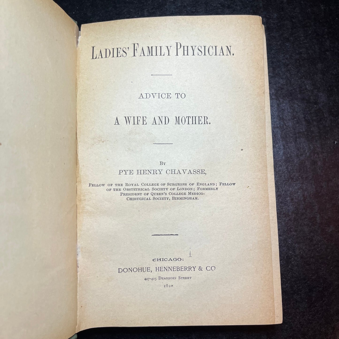 Ladies Family Physician - Pye H. Chanvasse - 1888