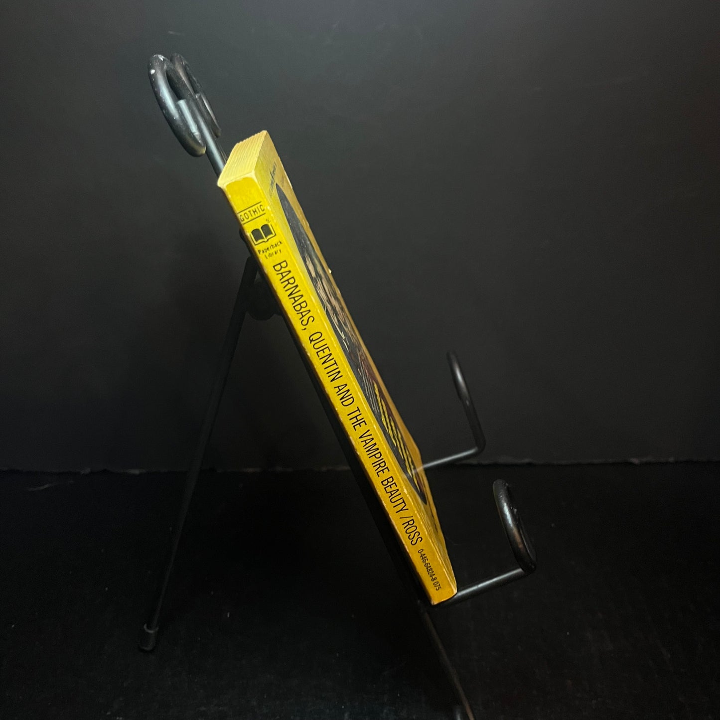 Barnabas, Quentin, and the Vampire Beauty - Marilyn Ross - 1972