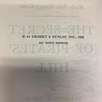 The Secret of Pirates' Hill - Franklin W. Dixon - 1956