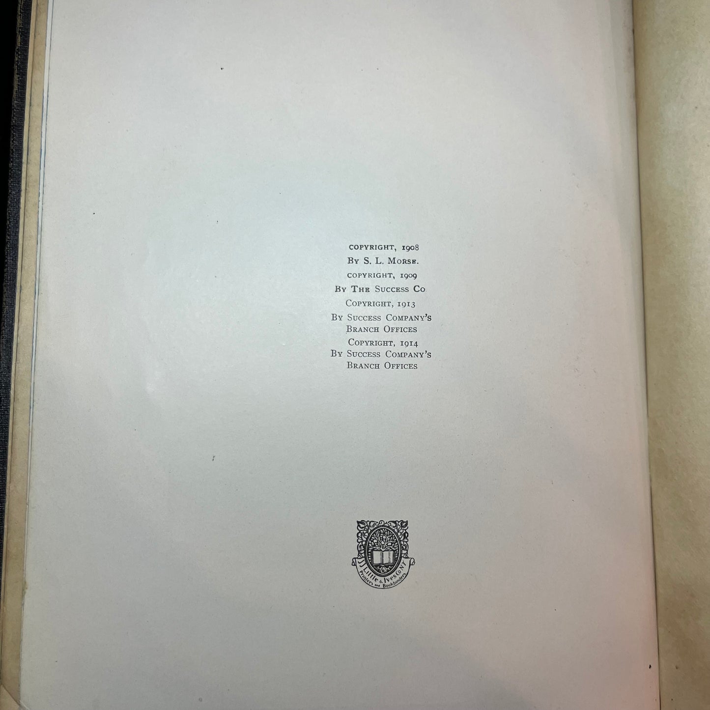 Household Discoveries and Mrs. Curtis Cookbook - Sydney Morse - 1914