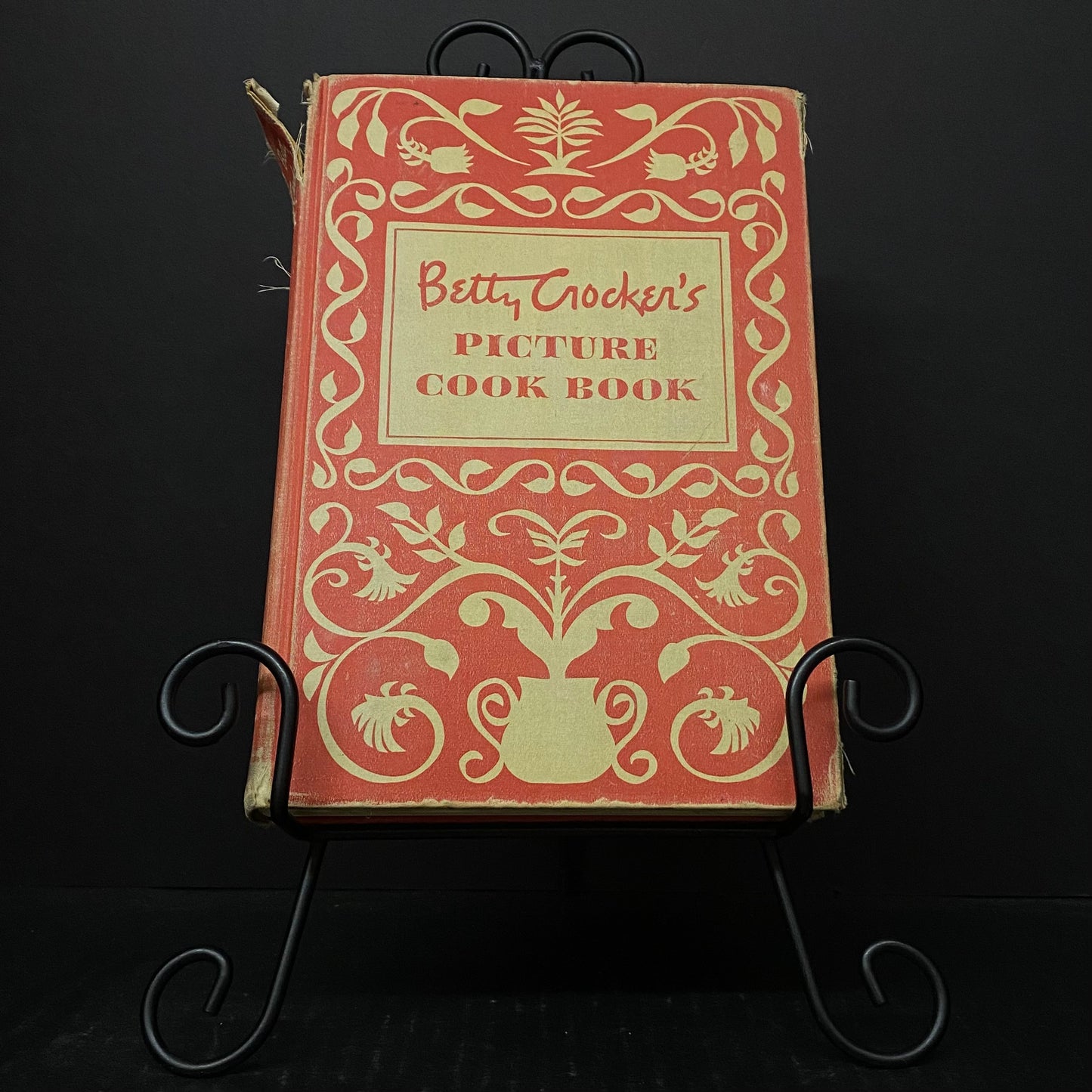 Betty Crocker's Picture Cook Book - McGraw-Hill Book Company - First Edition - Sixth Printing - 1950