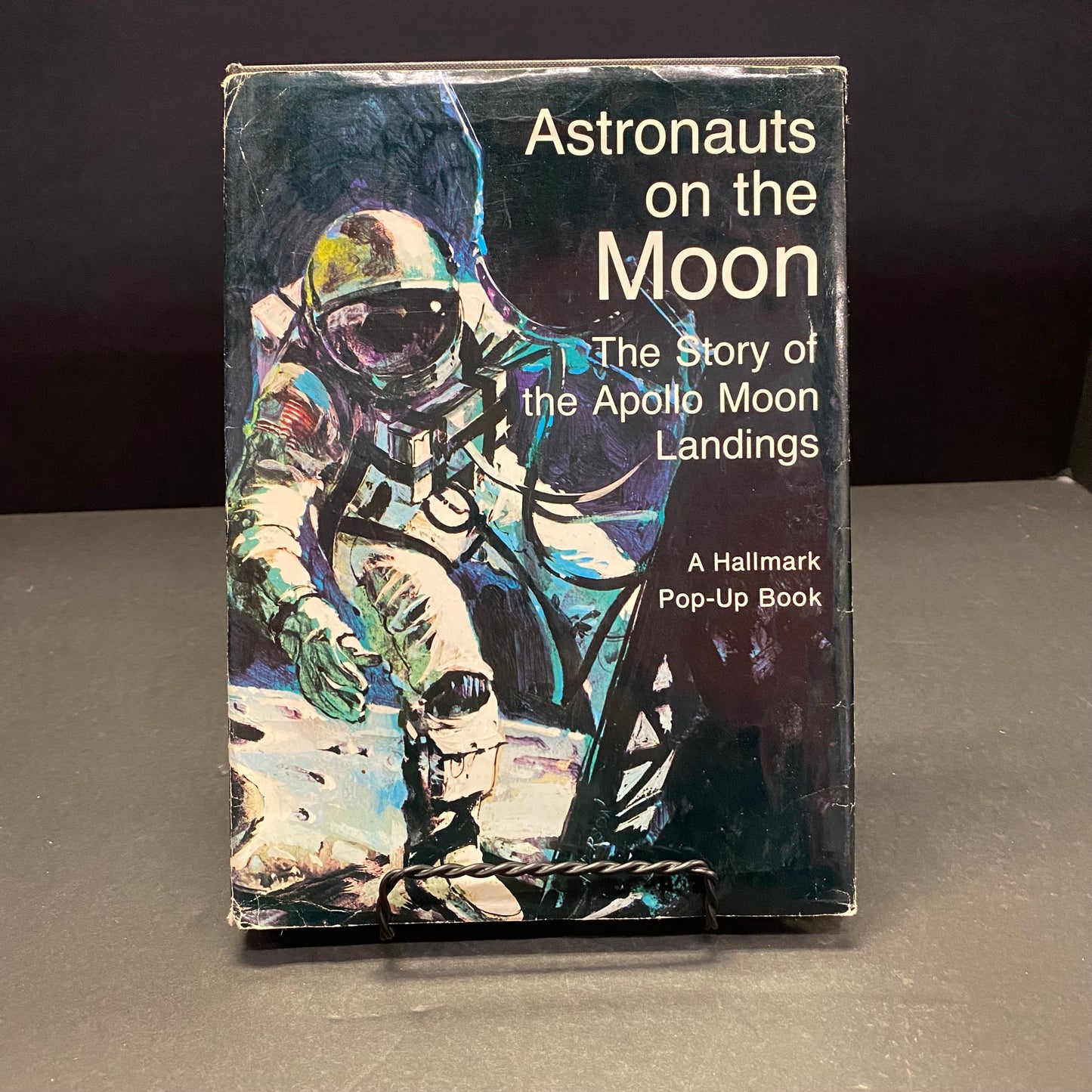 Astronauts on the Moon - Stanley Hendricks - Hallmark Pop Up Book - 1969