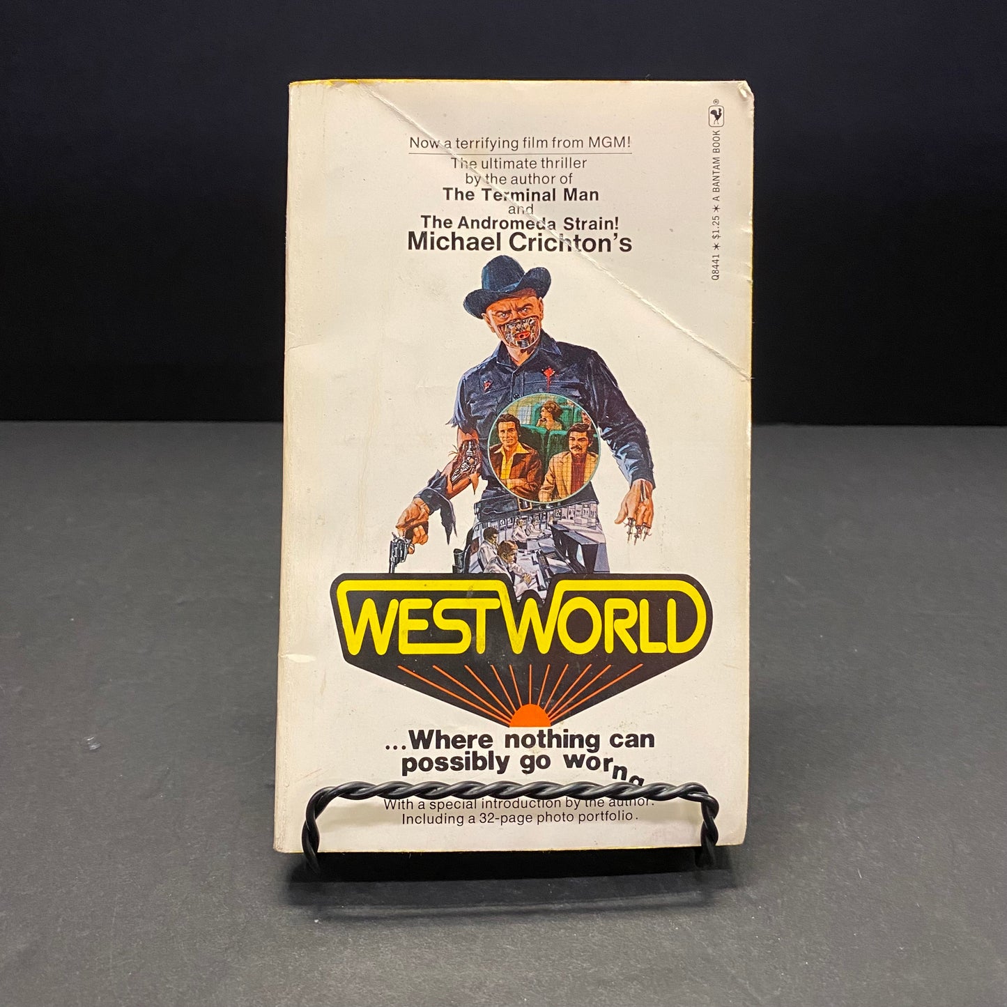 West World - Michael Crichton - 1974