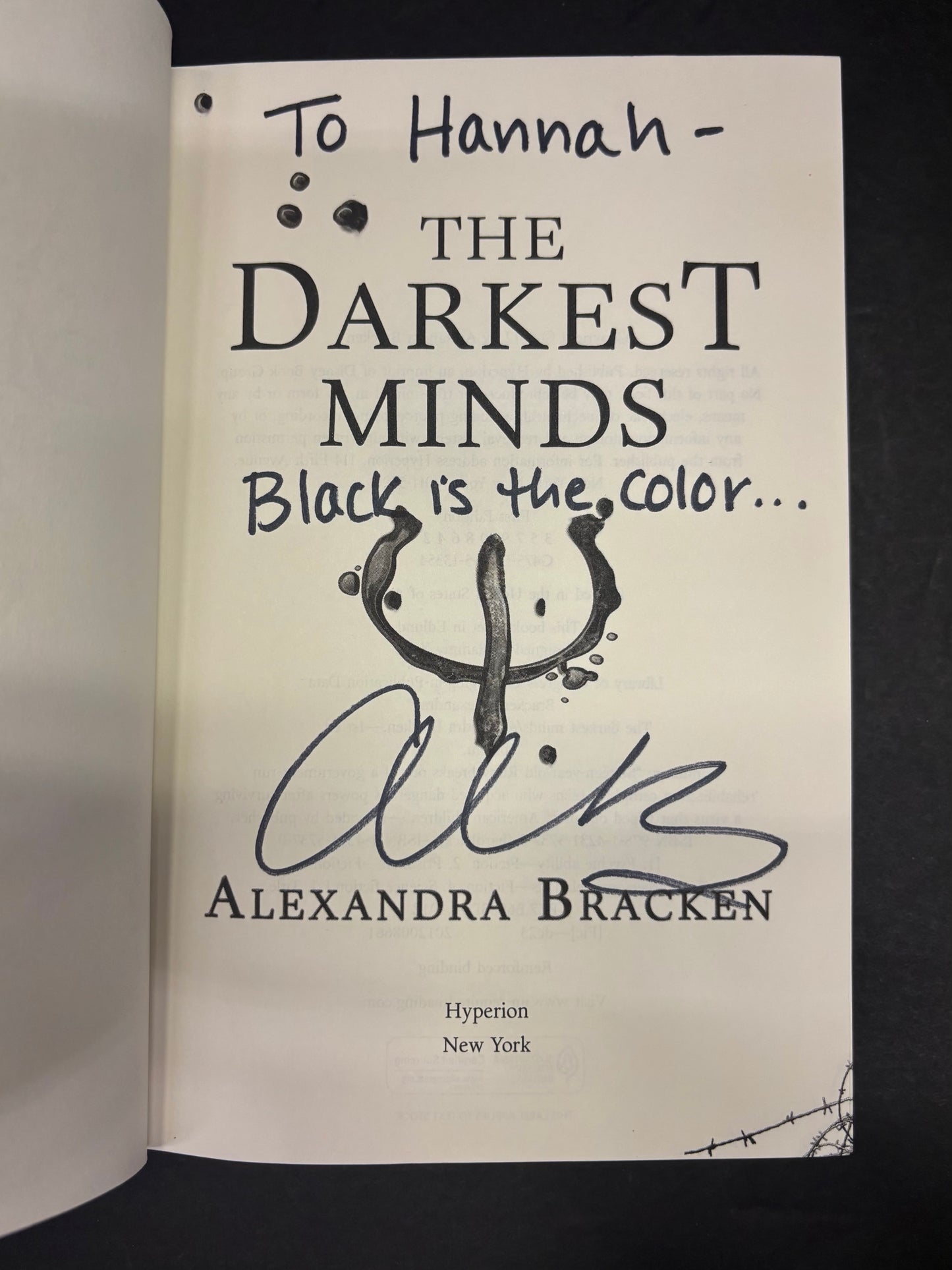 The Darkest Minds - Alexandra Bracken - 1st Edition - 2nd Print - Signed - 2012