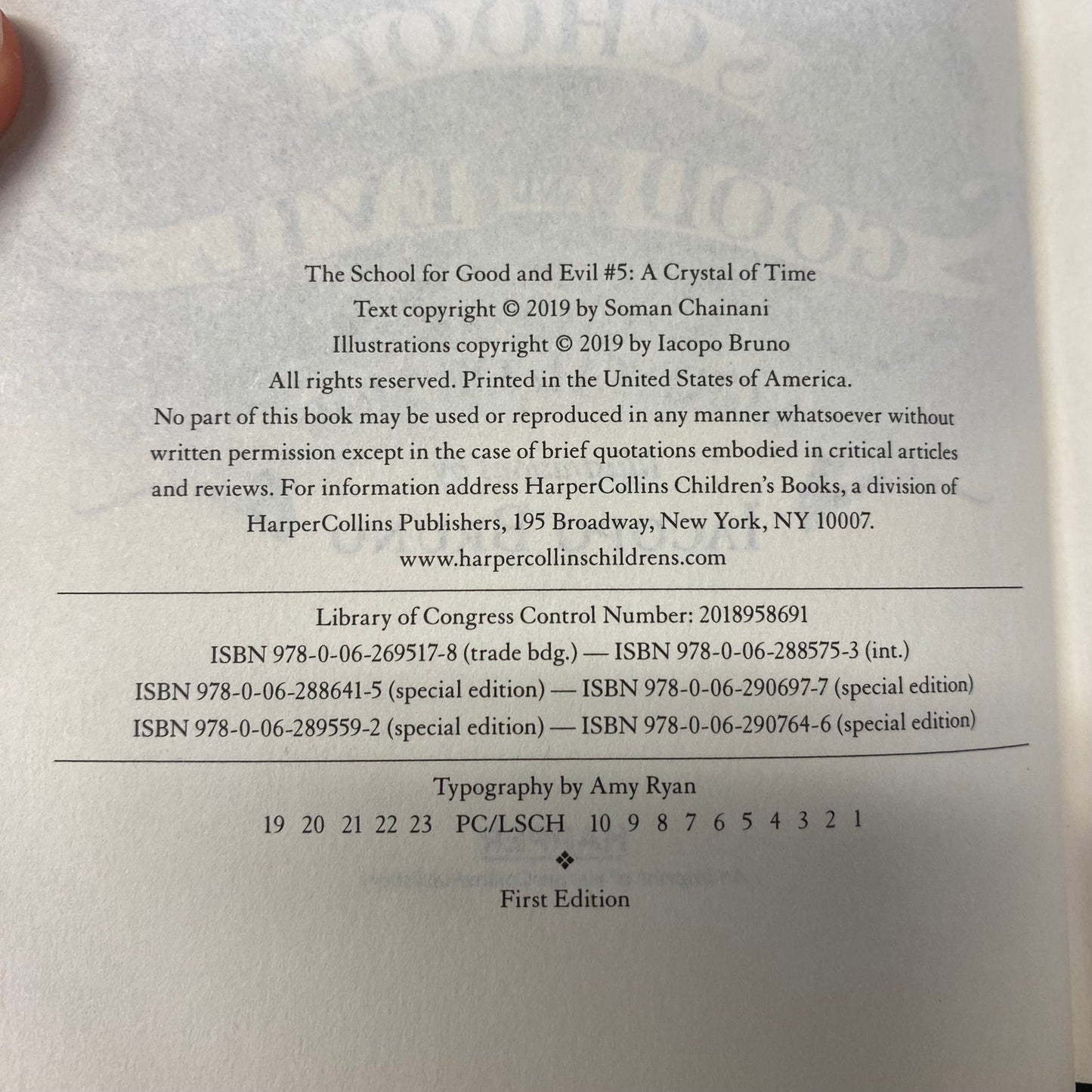 The School for Good and Evil: A Crystal of Time - Soman Chainani - Signed - 1st Edition - 2019
