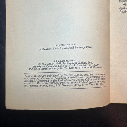 Dr. Strangelove or: How I Learned to Stop Worrying and Love the Bomb - Peter George - 1964