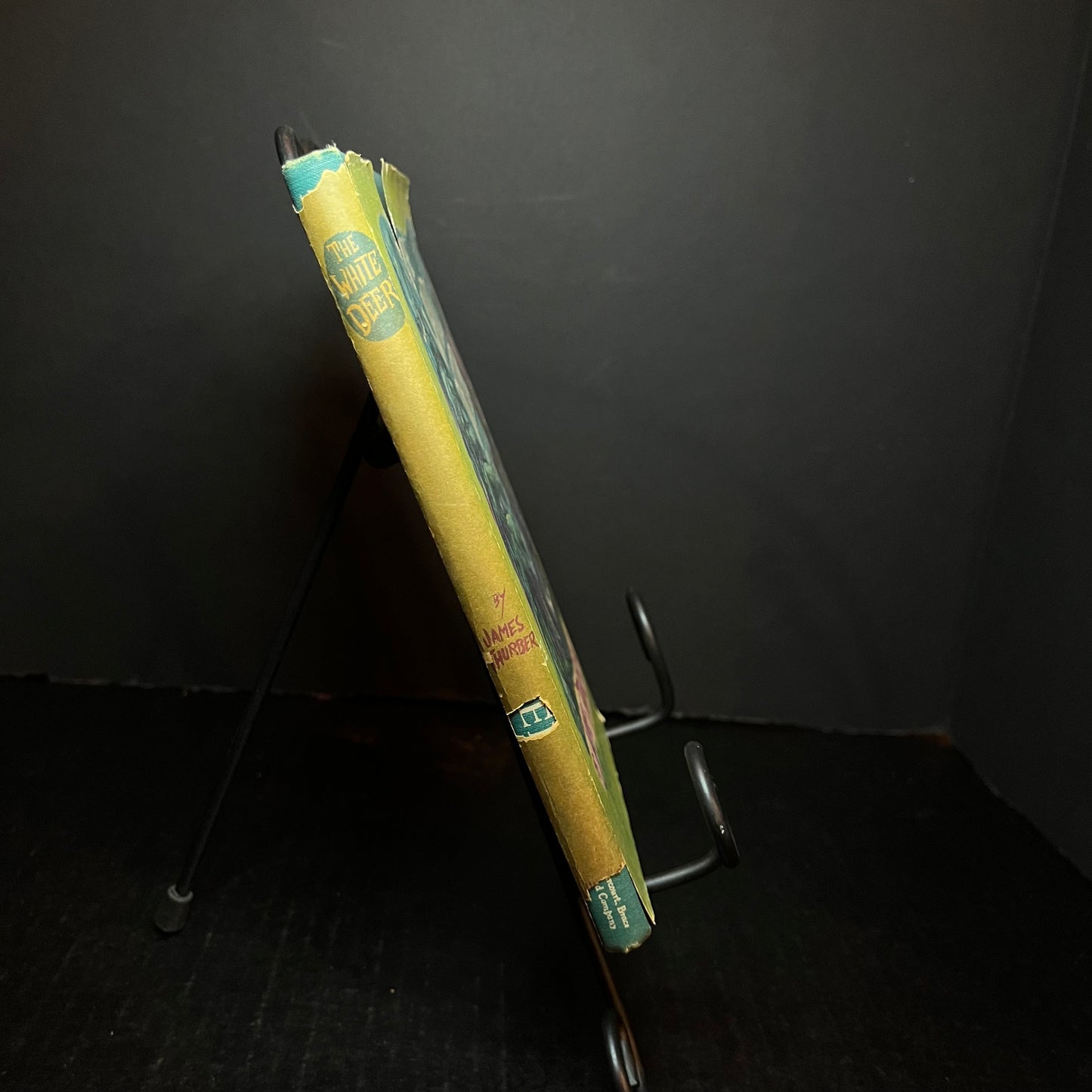 The White Deer - James Thurber - 1945