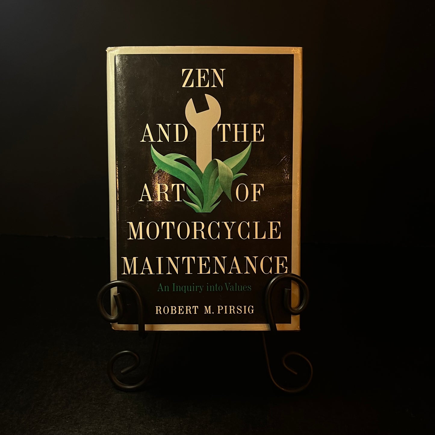 Zen and the Art of Motorcycle Maintenance - Robert M. Pirsig - 1st Edition - 1947