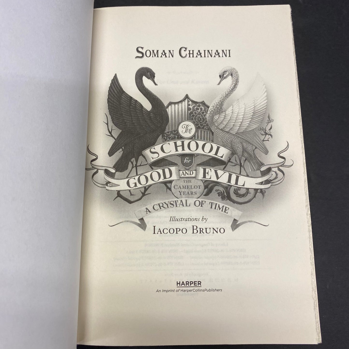 The School for Good and Evil: A Crystal of Time - Soman Chainani - Signed - 1st Edition - 2019