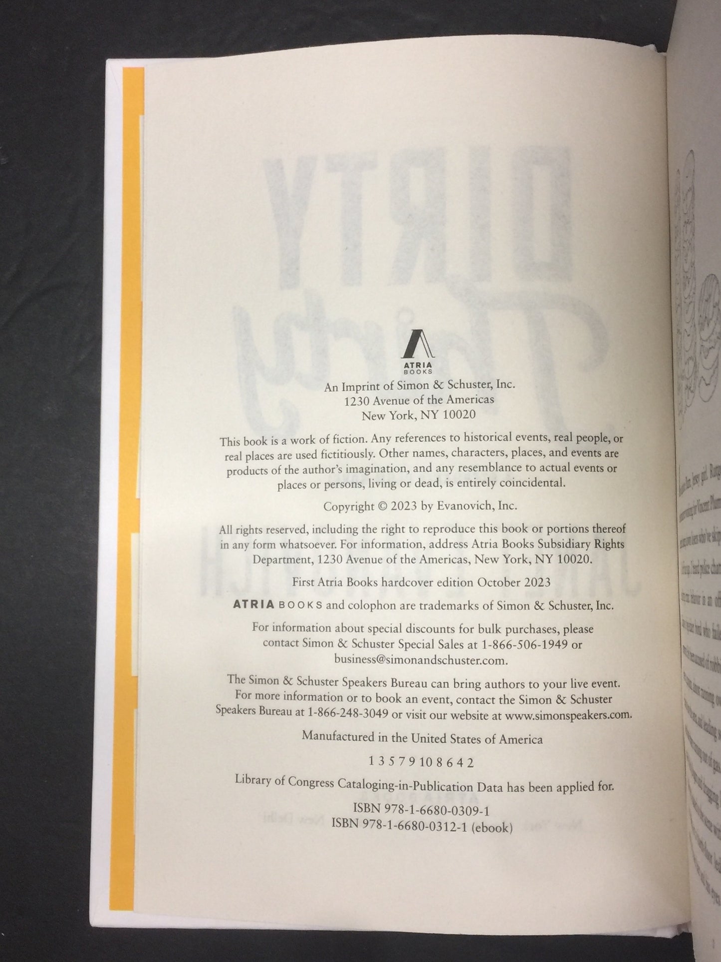 Dirty Thirty - Janet Evanovich - Signed - 2023