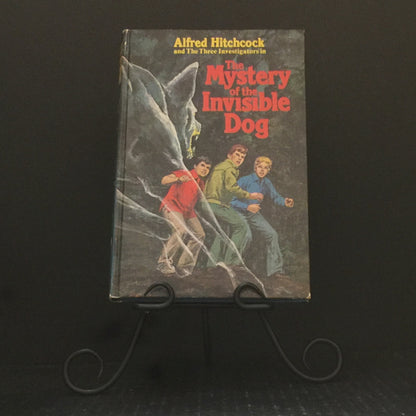 The Mystery of the Invisible Dog - M.V. Carey - First Edition - Scarce - 1975