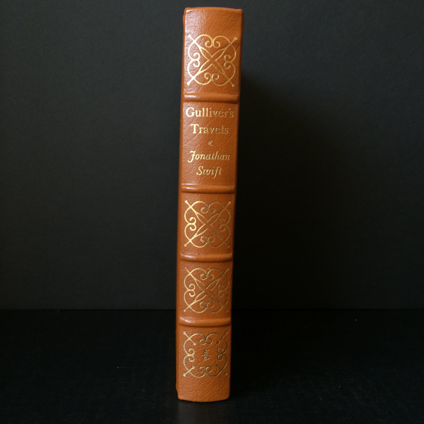 Gulliver's Travels - Jonathan Swift - Easton Press - Bottom Edge Wear - Gilt Loss to Text Block - 1976