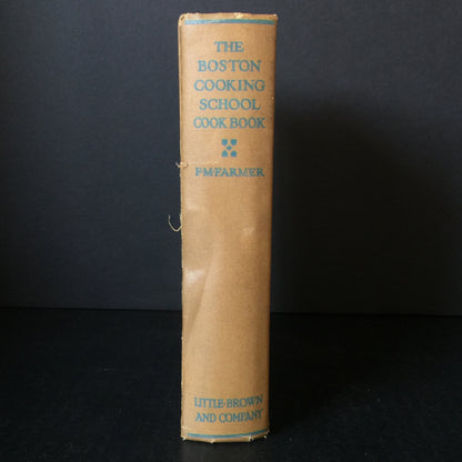 The Boston Cooking School Cook Book - Fannie M. Farmer - 1934