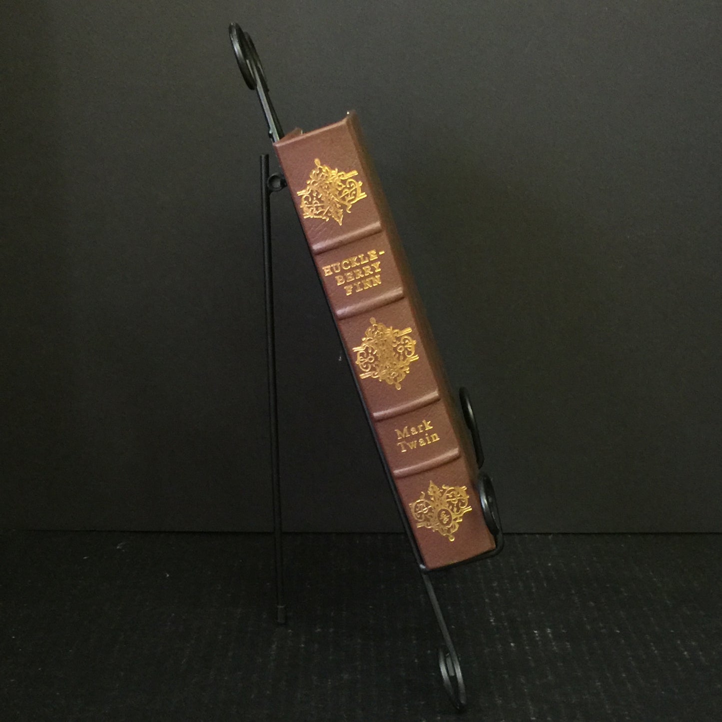 Adventures of Huckleberry Finn - Mark Twain - Easton Press -1994