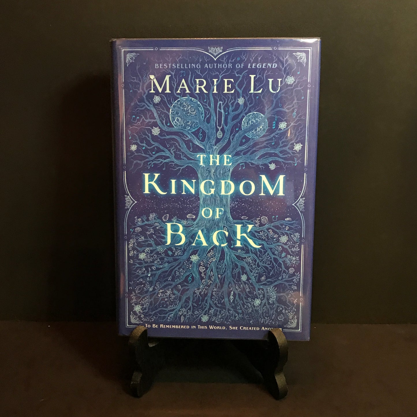 The Kingdom of Black - Marie Lu - Signed - 2020