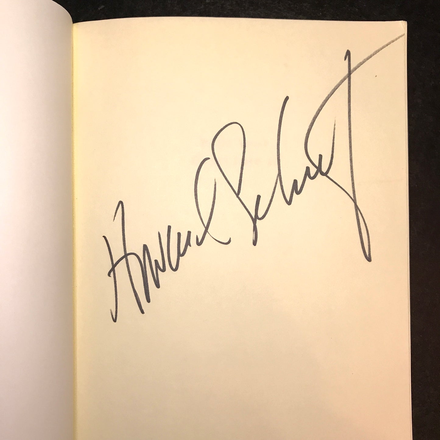 Pour Your Heart Into It - Howard Schultz - Signed - 1997