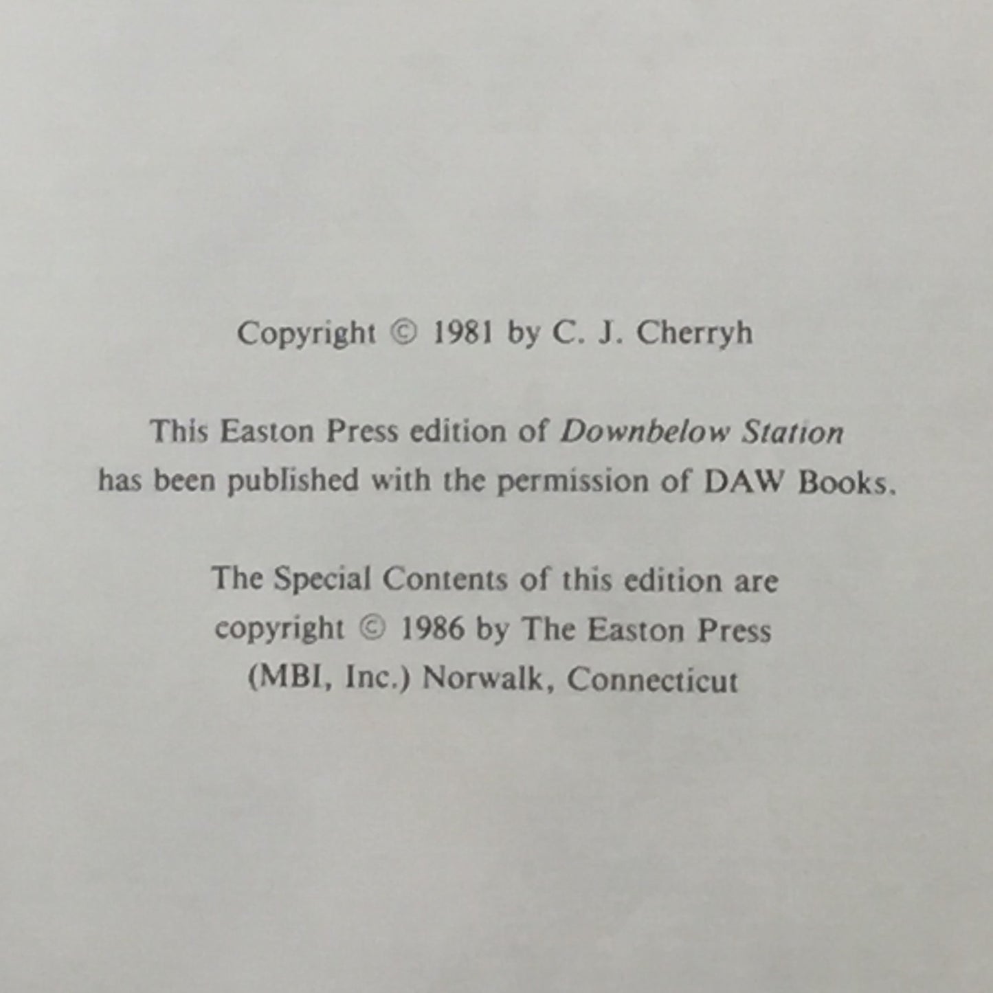 Downbelow Station - C.J. Cherryh - Easton Press - 1986