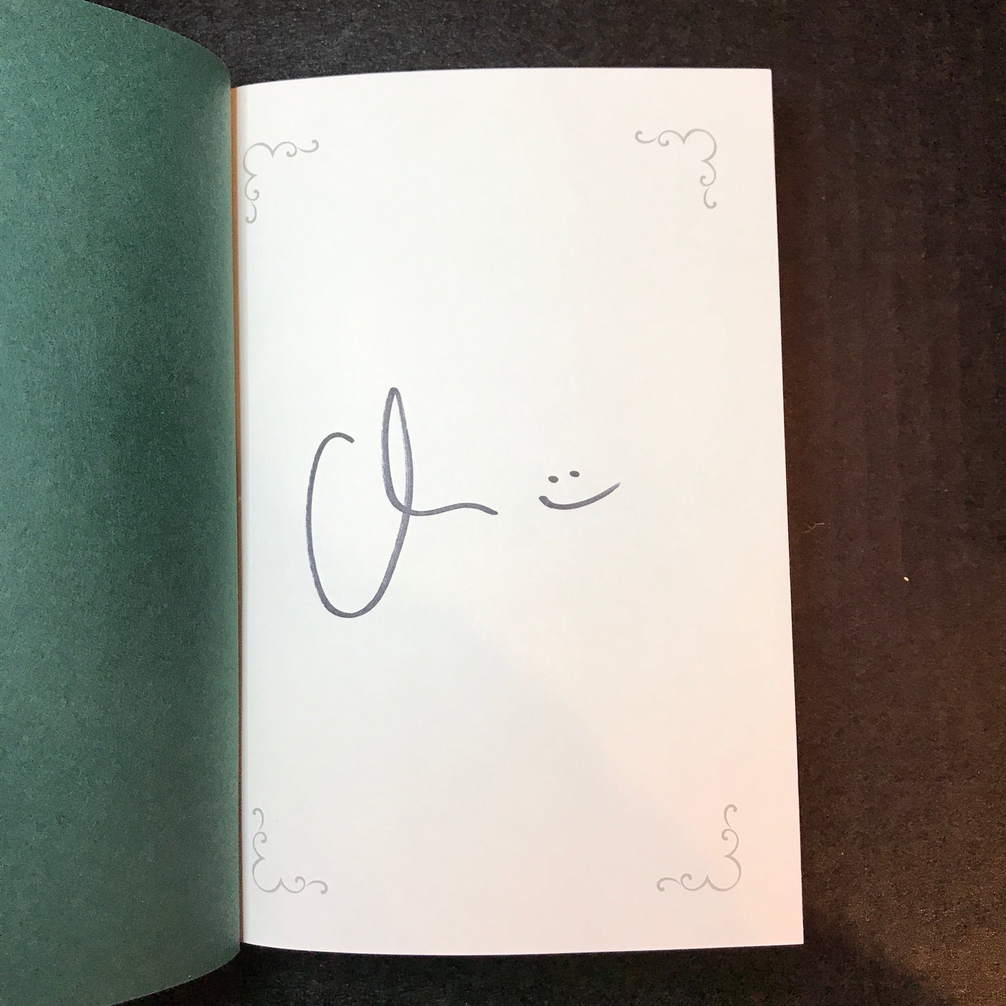 The Land of Stories: The Ultimate Book Hugger's Guide - Chris Colfer - 1st Edition - Signed - 2018