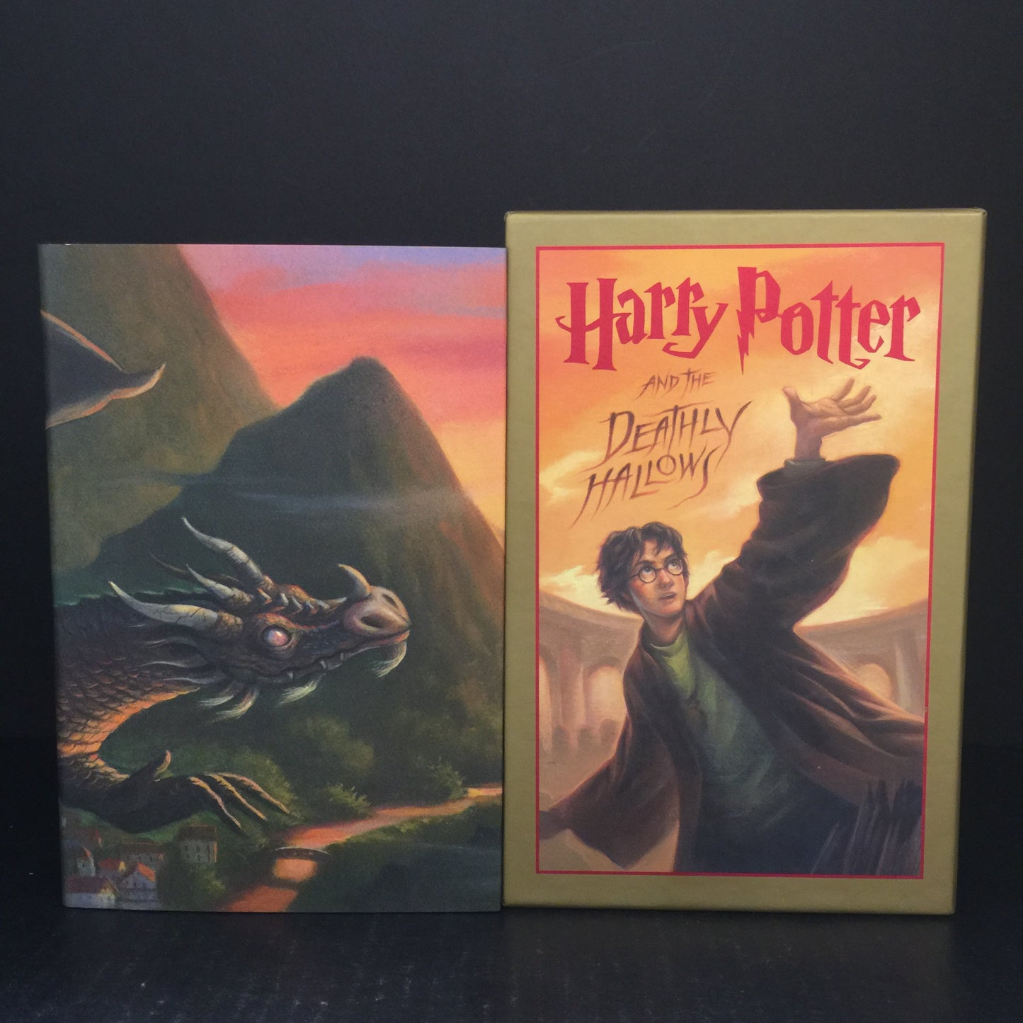 Harry Potter and The Deathly Hallows - J.K. Rowling - Signed by Illustrator - Deluxe Edition - 2007