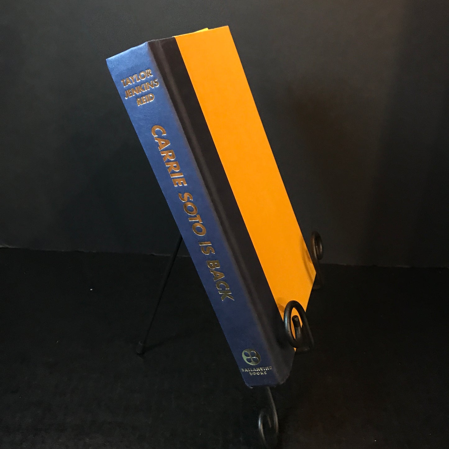 Carrie Soto Is Back - Taylor Jenkins Reid - Signed - 1st Edition - 2022