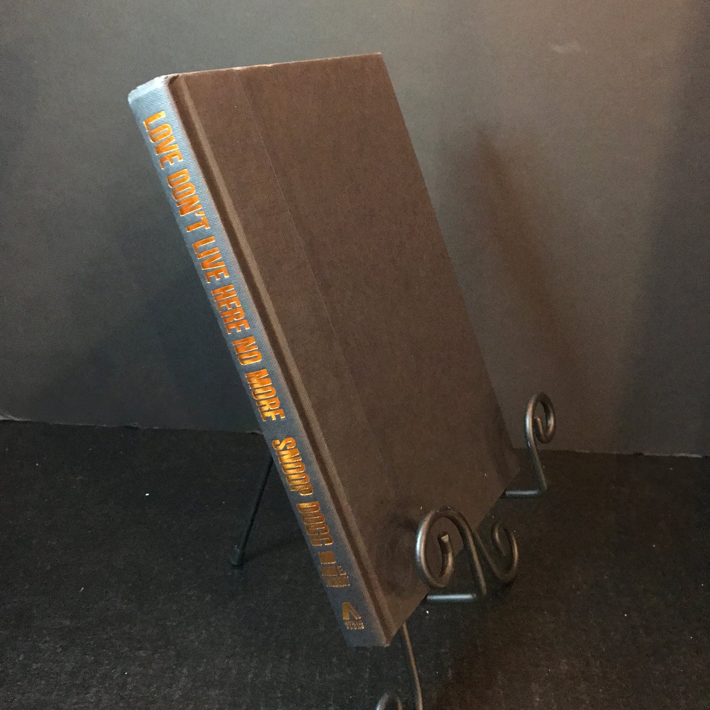 Love Don't Live Here No More - Snoop Dogg and David E. Talbert - Signed - 1st Edition - 2006