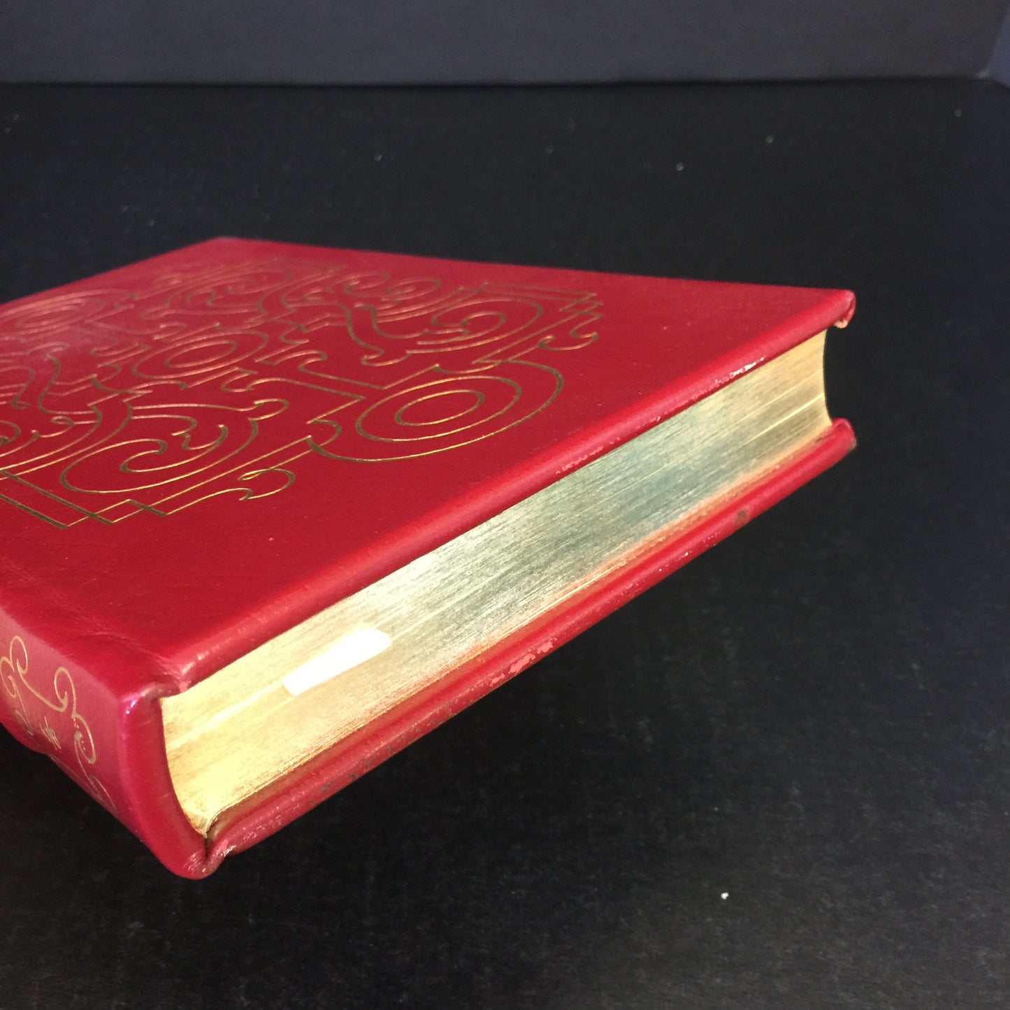 The Scarlet Letter - Nathaniel Hawthorne - Easton Press - Gilt Loss - Edge Wear - 1975