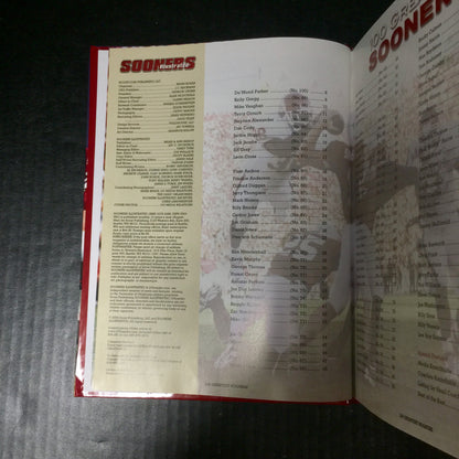 100 Greatest Sooners - Sooners Illustrated - Signed by Players on the Cover - 2004