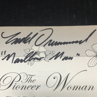 The Pioneer Woman: Black Heels to Tractor Wheels - Ree Drummond - Signed by Husband - 2011