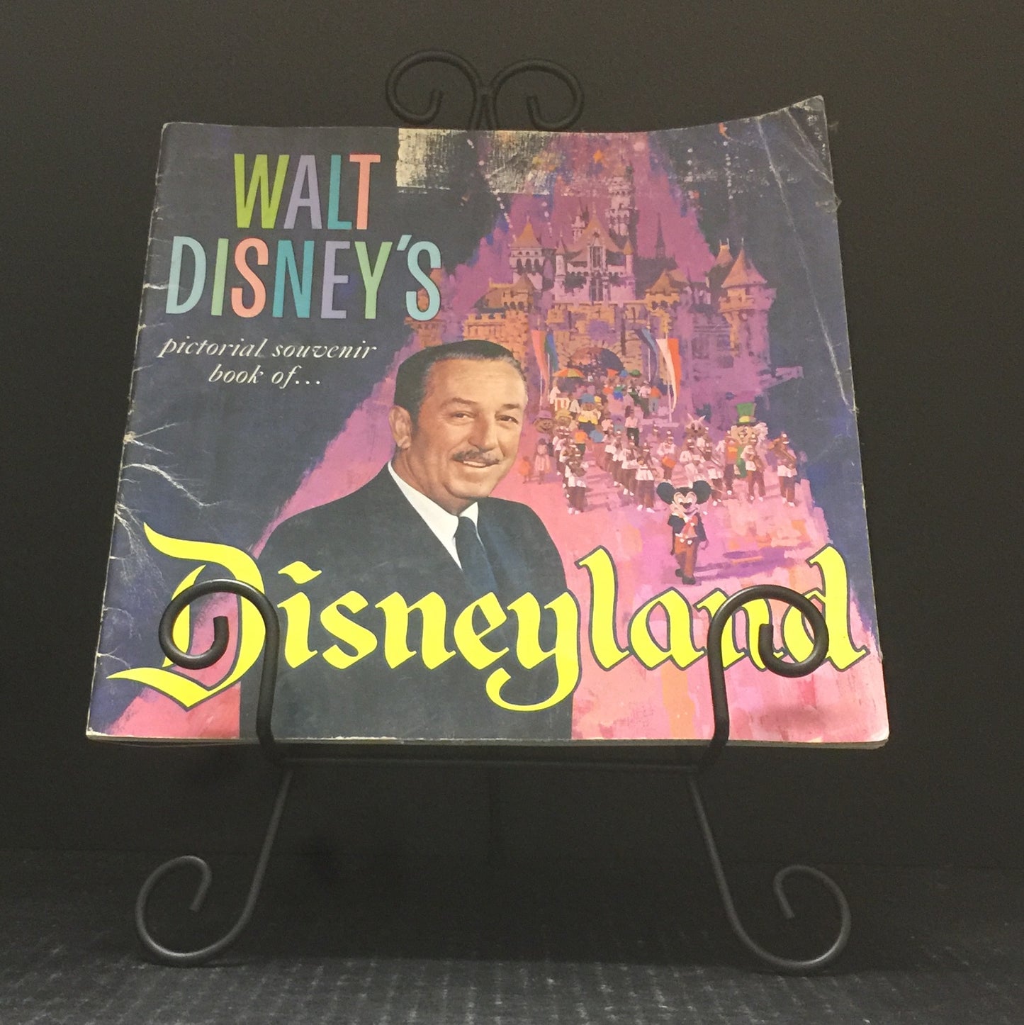 Walt Disney's Disneyland - Walt Disney - First Edition - 1965