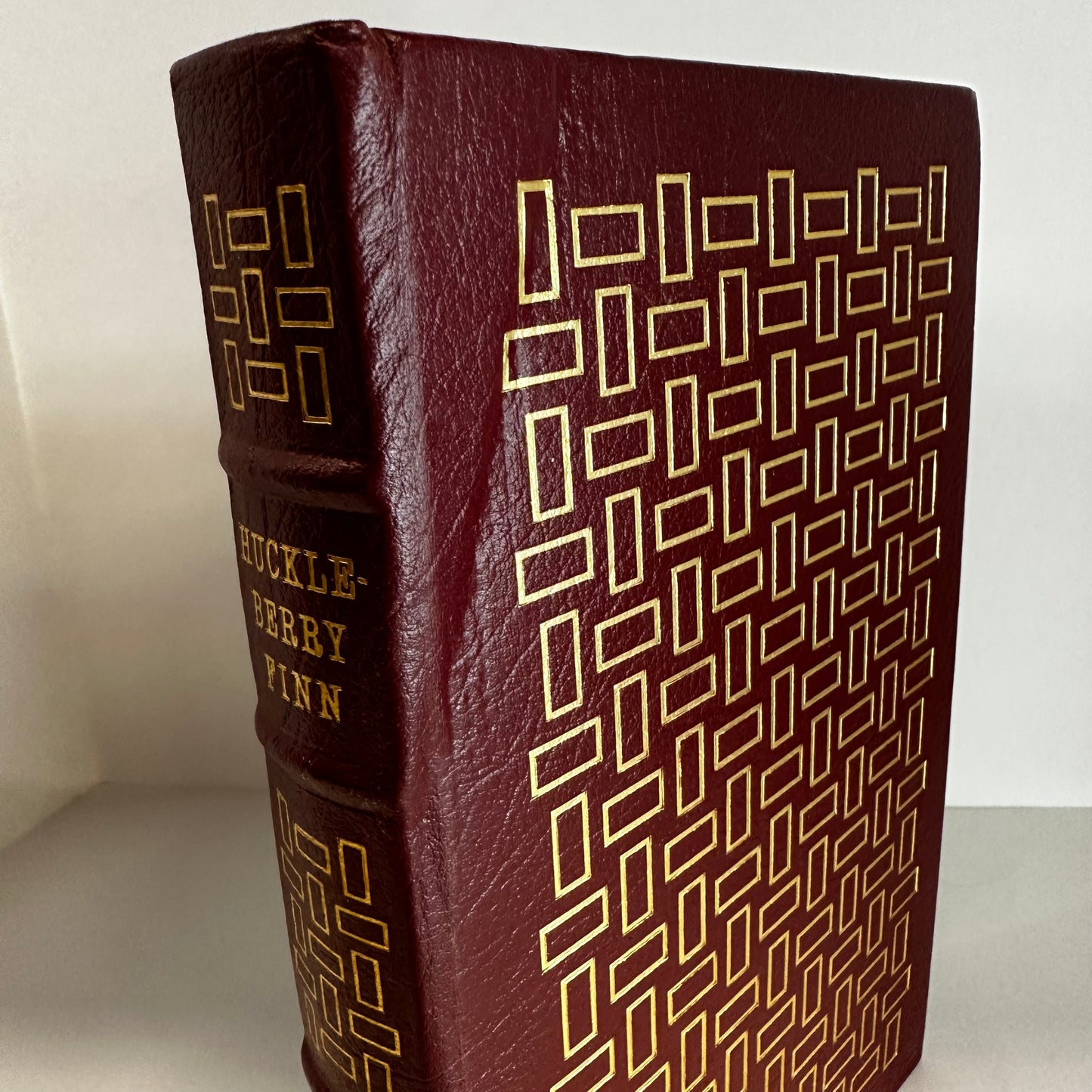 Huckleberry Finn - Mark Twain - Easton Press - Edge Wear - Damage to Cover - 1981