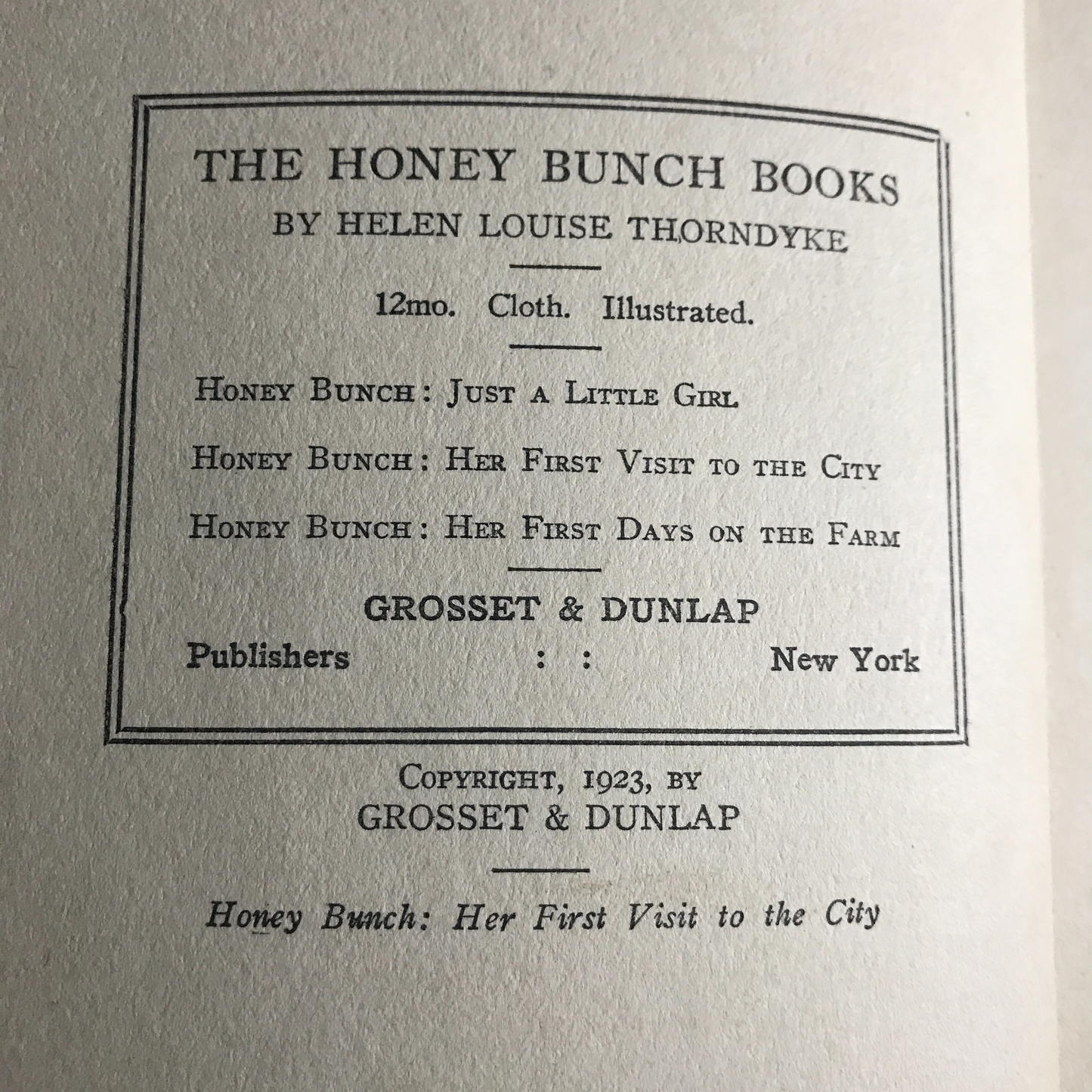 Honey Bunch: Her First Visit to the City - Helen Louise Thorndyke - 1923