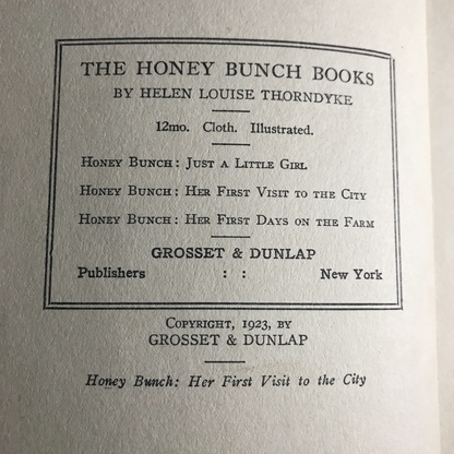 Honey Bunch: Her First Visit to the City - Helen Louise Thorndyke - 1923