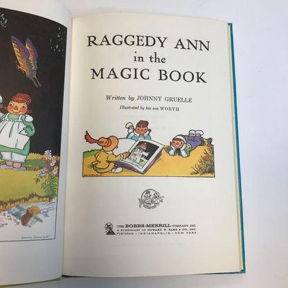 Raggedy Anne in the Magic Book - Johnny Gruelle -1961 Reprint