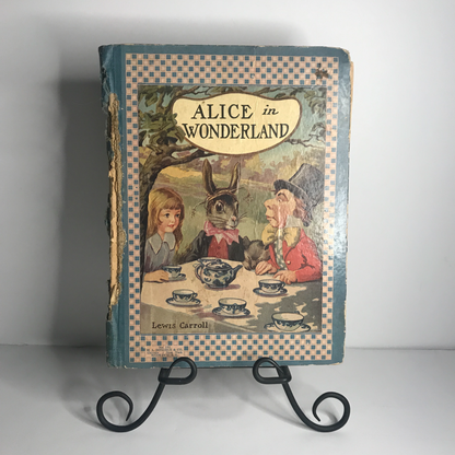 Alice in Wonderland - Lewis Carroll - 1904