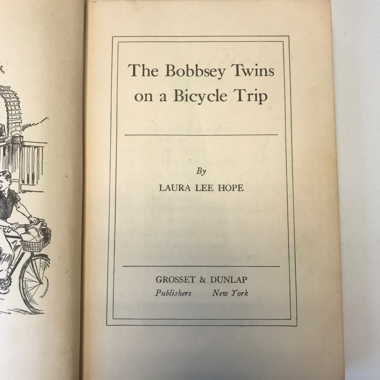 The Bobbsey Twins on a Bicycle Trip - Laura Lee Hope - 1954 - 1st Edition