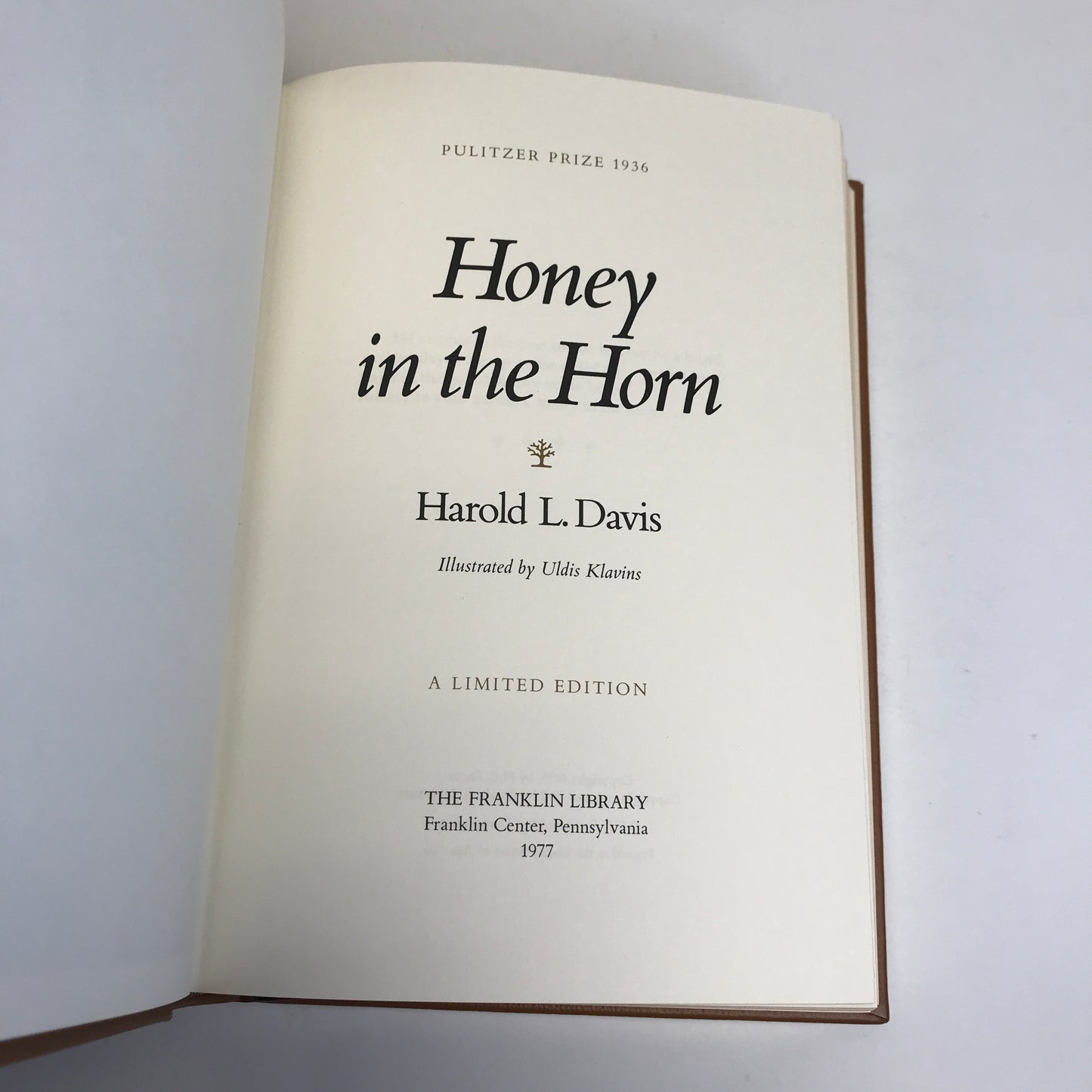 Honey In The Horn - Harold L. Davis - Franklin Library - 1977