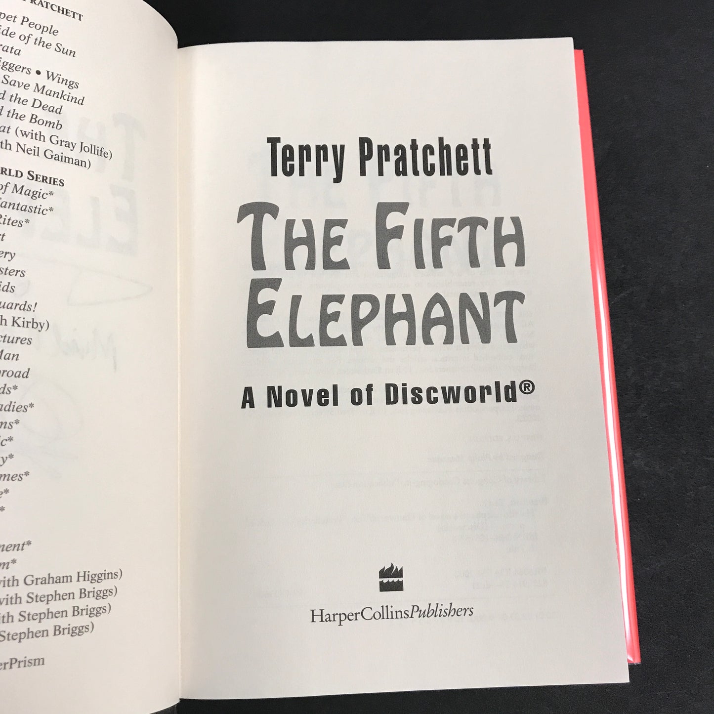 The Fifth Elephant - Terry Pratchett - Signed - 2000