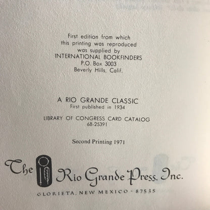 Spider Woman: Navajo Weavers and Chanters - Galdys A. Reichard - 1971