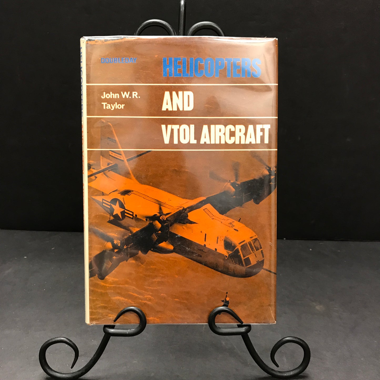 Helicopters and V.T.O.L. Aircrafts - John W. R. Taylor - 1968