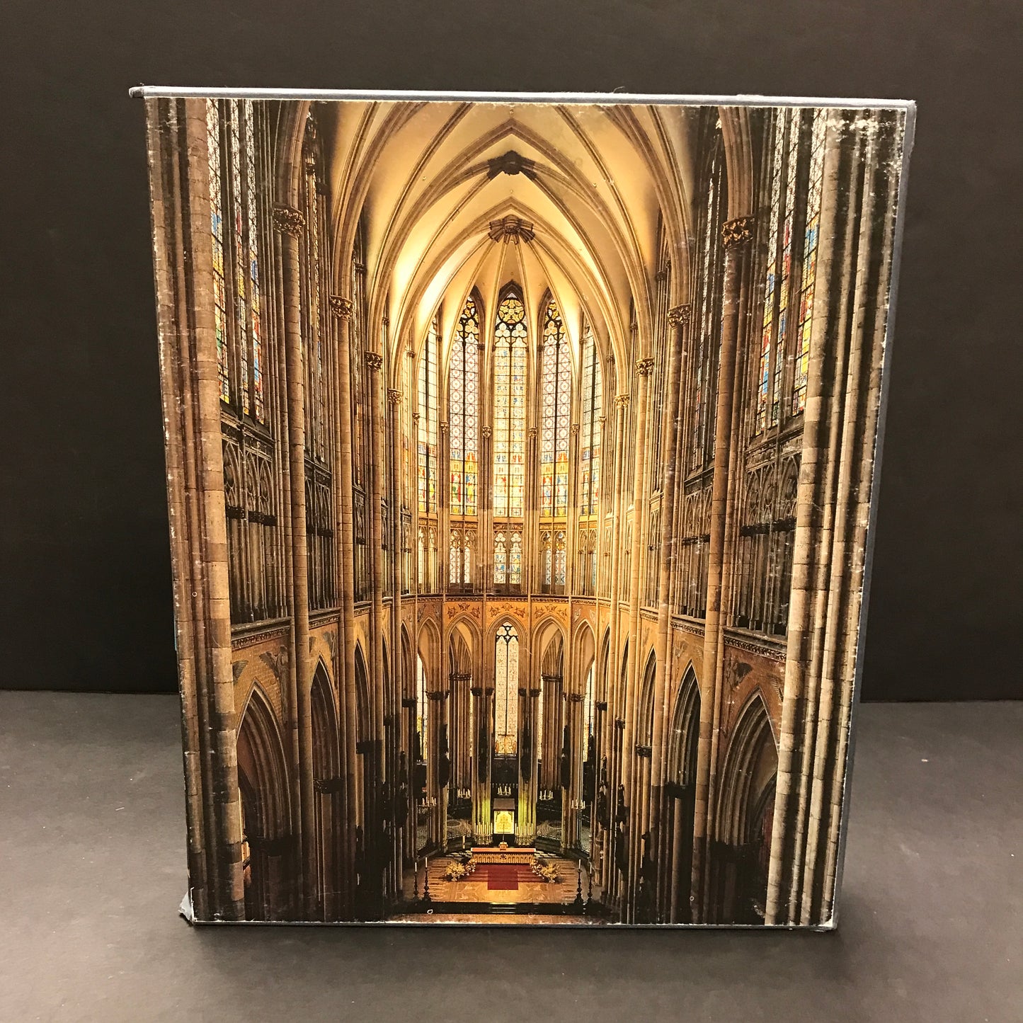 Great Cathedral of the Middle Ages - Bernard Schutz - 2002