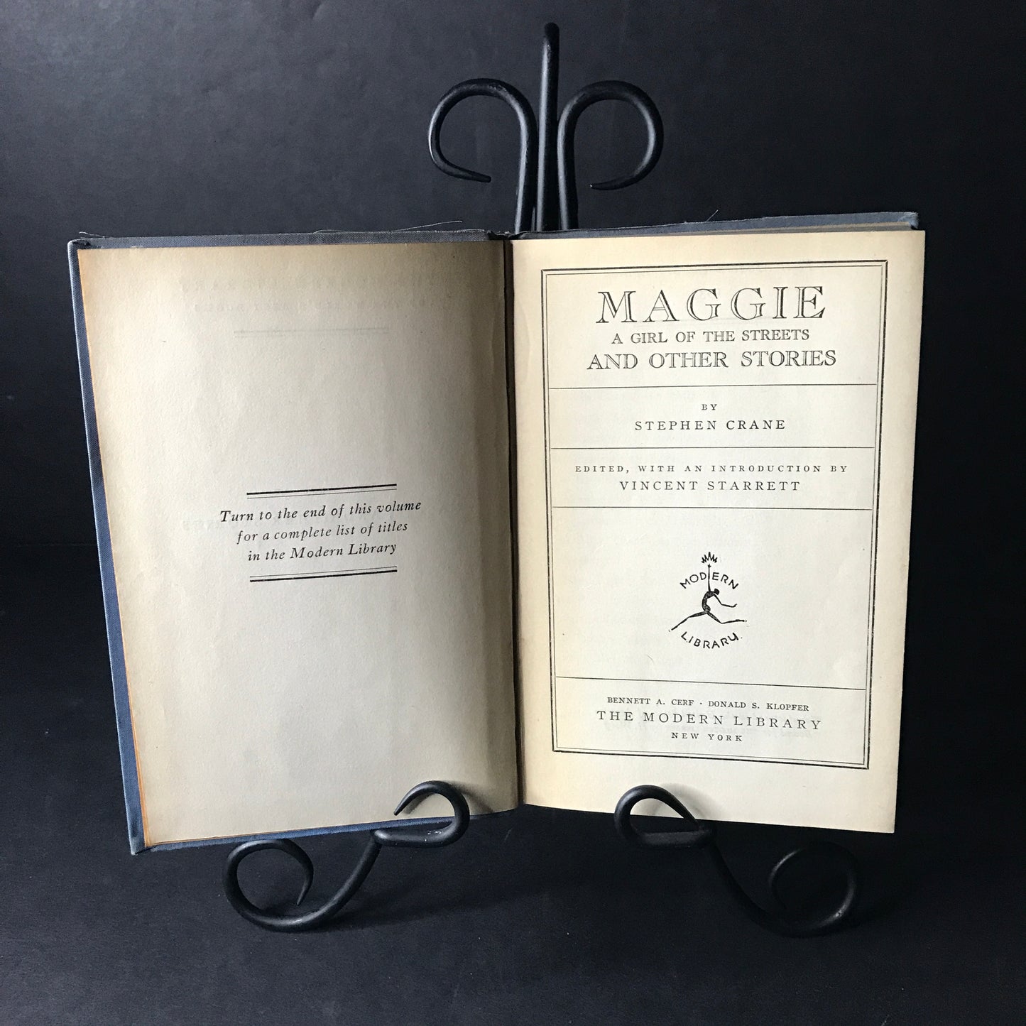 Maggie: A Girl of the Streets and Other Stories - Stephen Crane - 1933 - First Thus - Modern Library - Rare